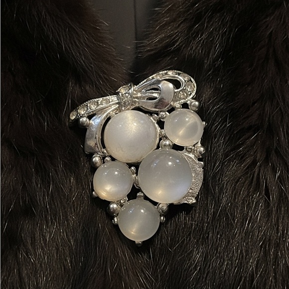 Coro Jewelry - Coro broach moon glow lucite cabochons rhinestone designer Gene Verecchio  1940s
